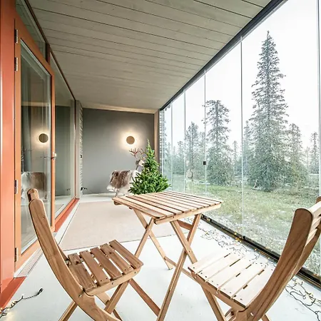 Aurora B4 Ski-in Ski-out, Mountain View By Aavalevi * Levi