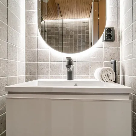 Lejlighed Aurora B4 Ski-in Ski-out, Mountain View By Aavalevi Levi